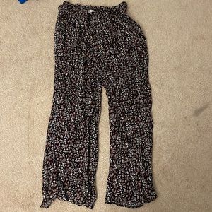 hollister flowy flower pants